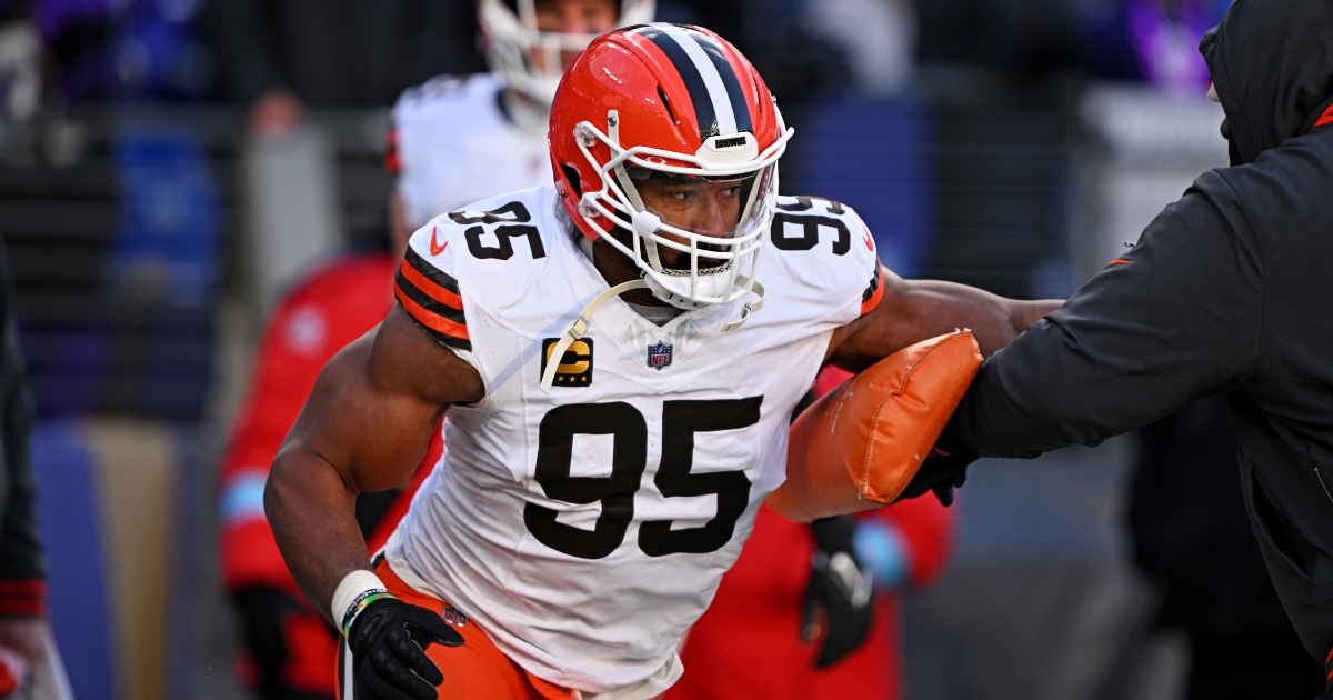 Adam Schefter: Myles Garrett, Browns situation could get 'very ugly' after  trade request