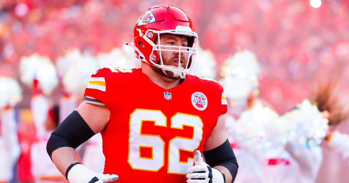 Kansas City Chiefs trading OL Joe Thuney to Chicago Bears