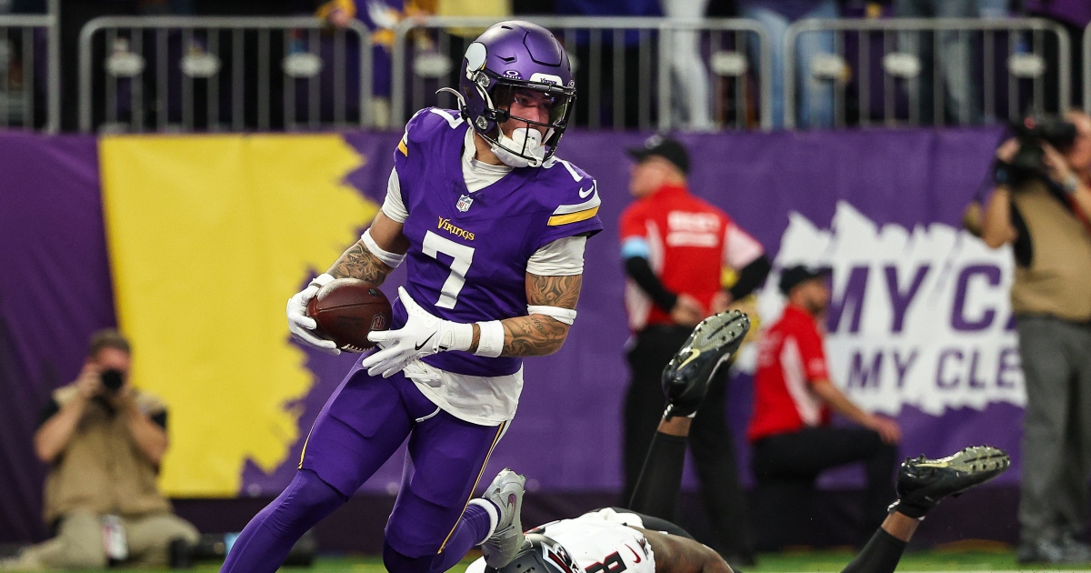 2025 NFL free agency: Byron Murphy re-signs with Minnesota Vikings on ...