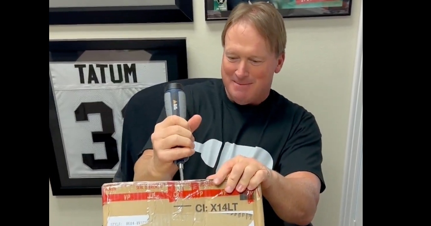 Jon Gruden gifted care package from Mark Pope, Kentucky basketball team ...