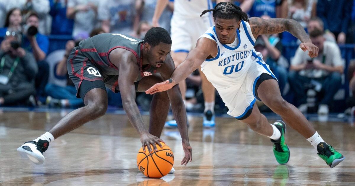 Otega Oweh, Kentucky get the best of OU once again, 85-84