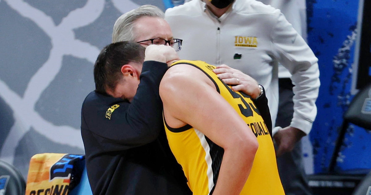 Former Iowa star Luka Garza pens emotional message to Fran McCaffery after firing