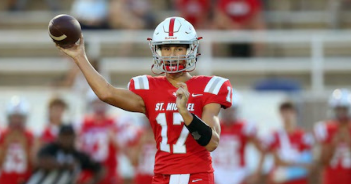 Son of former NFL superstar expected to camp at Texas on Sunday