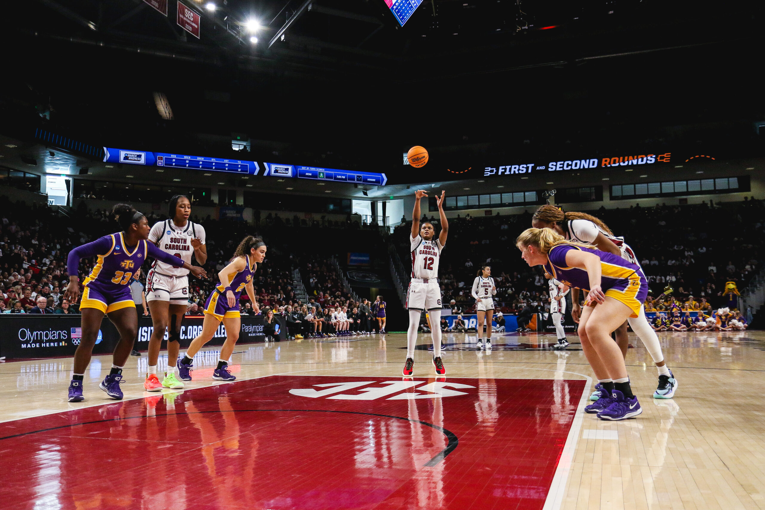 Photos: Gamecocks roll past Tennessee Tech in first round of NCAA Tournament