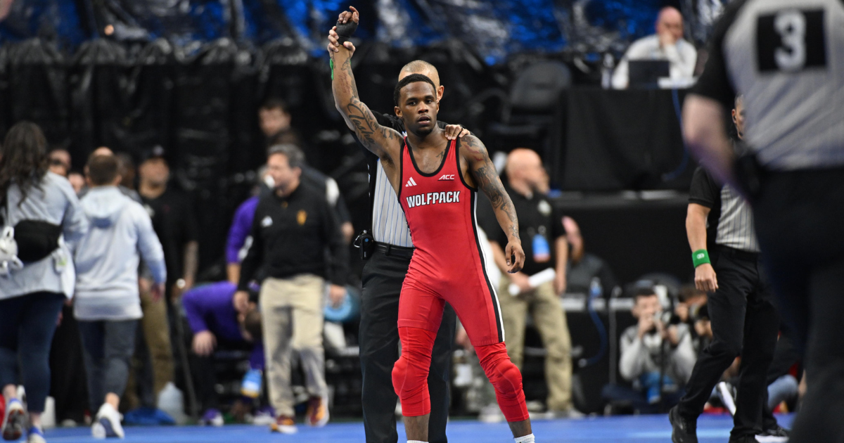 NC State's Vince Robinson to wrestle for national championship