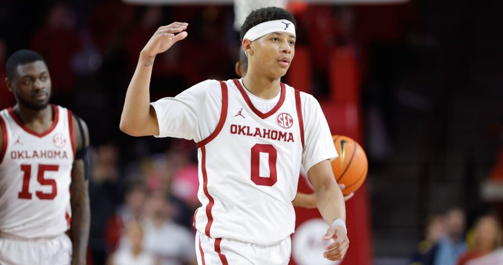 OU guard Jeremiah Fears.