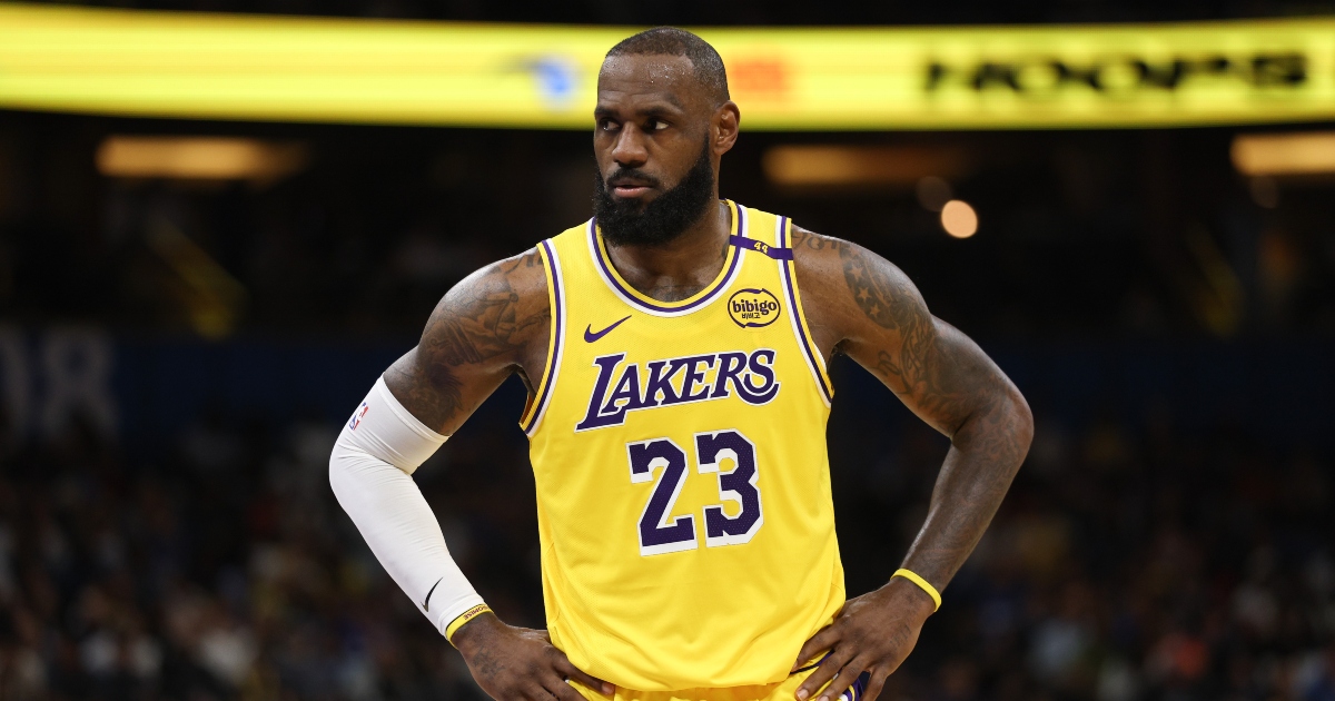 Report: LeBron James to miss the start of 2025-26 NBA season