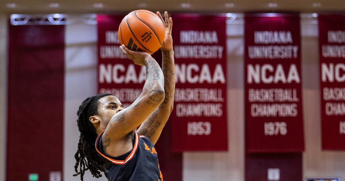 Indiana with 'a chance to exceed' lower expectations this year and challenge atop of Big Ten