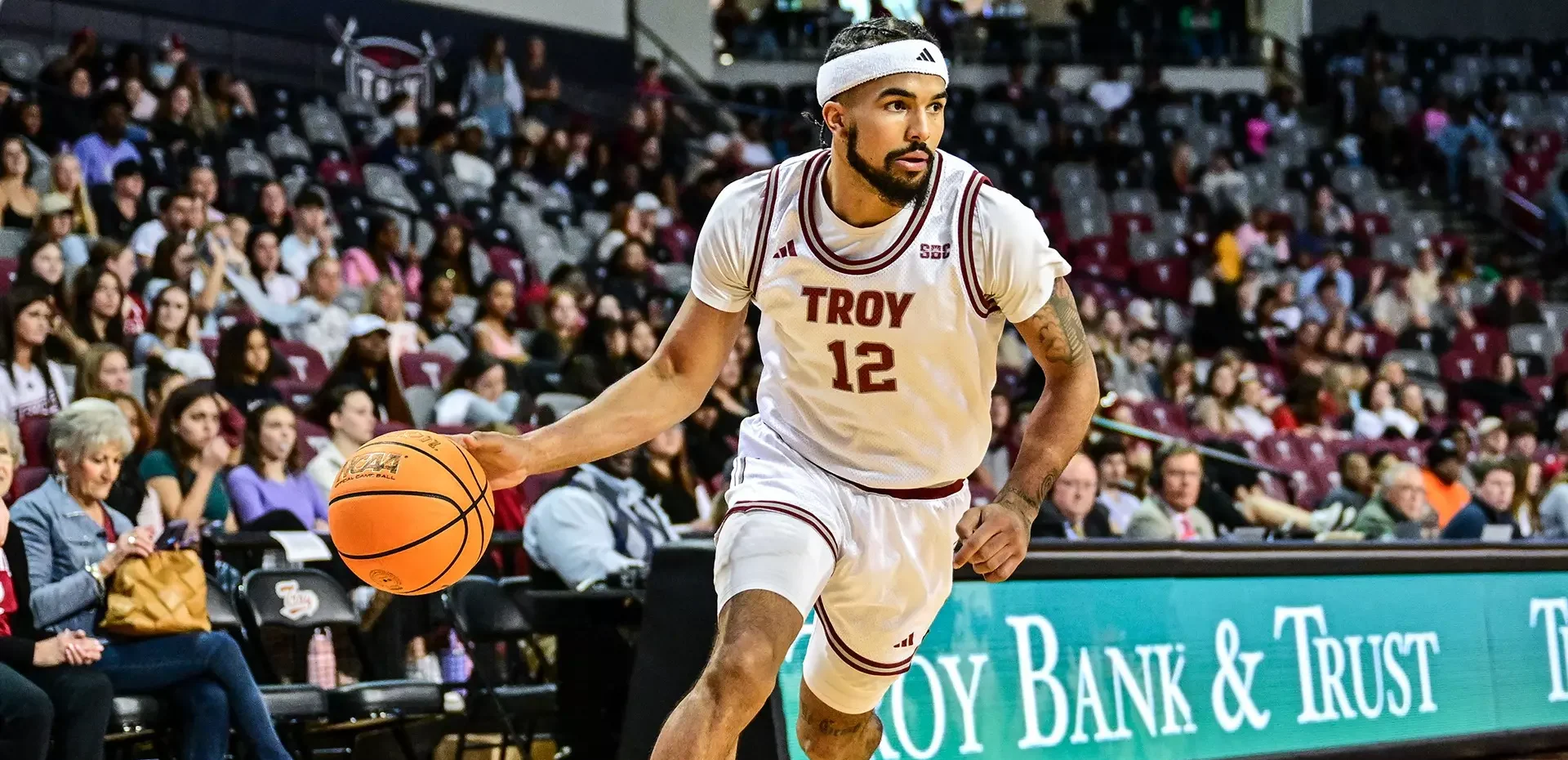 Sun Belt Star Tayton Conerway Visits Indiana: A Potential Game-Changer for Hoosiers