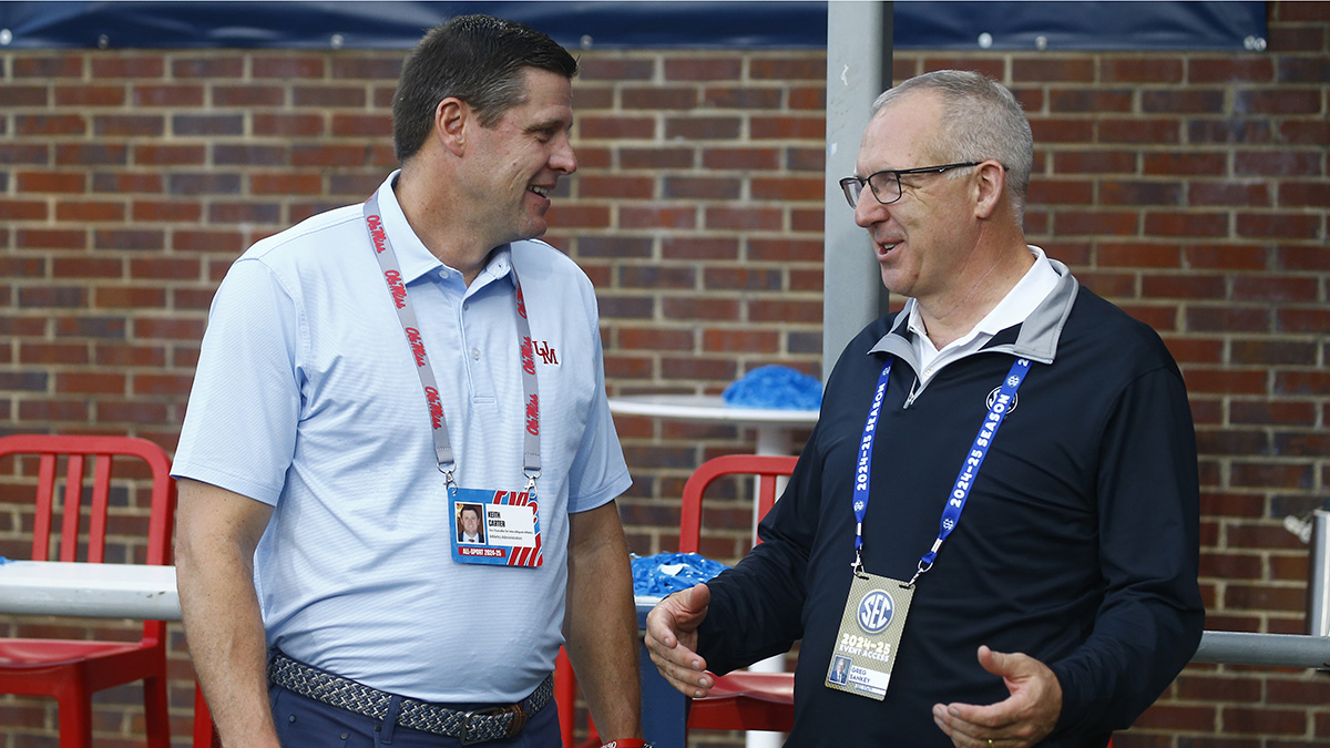 Red & Blue Crew: The success of Ole Miss athletics and a David Johnson health update