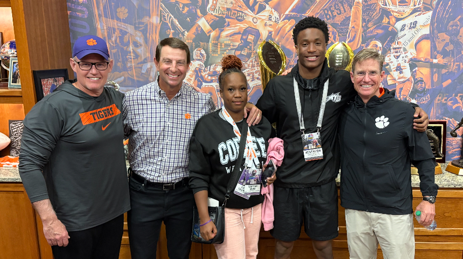 BREAKING: Clemson lands huge in-state commitment
