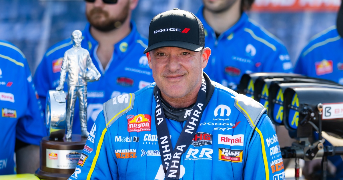 Tony Stewart ‘definitely planning on coming back to NASCAR races’