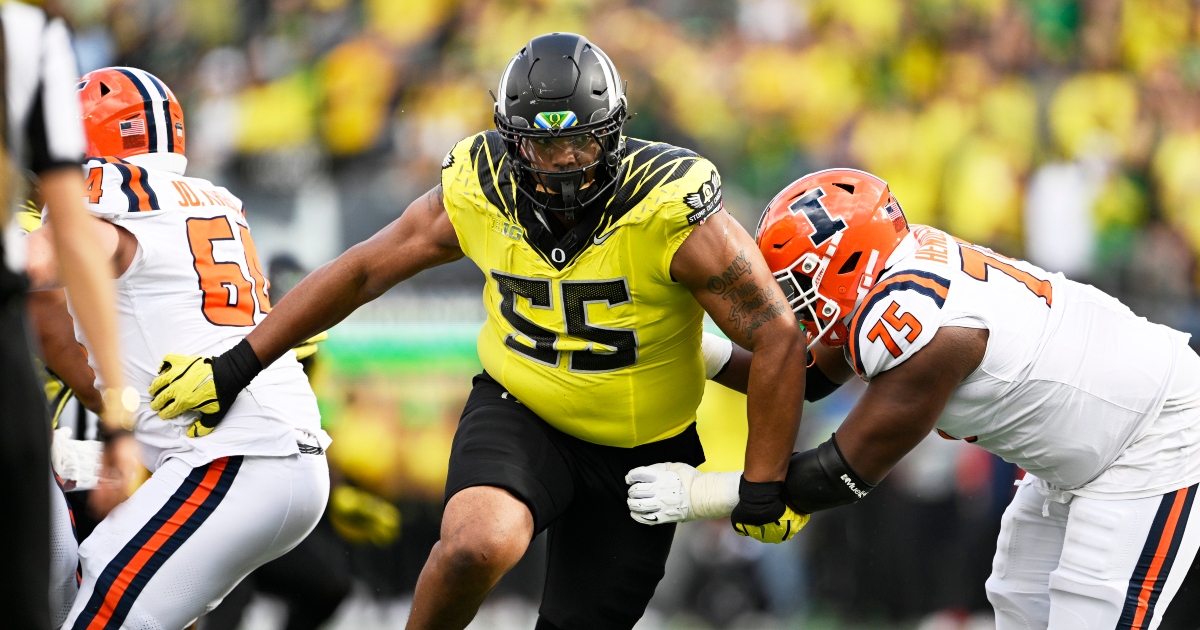 Pittsburgh Steelers select Derrick Harmon in first round of 2025 NFL Draft