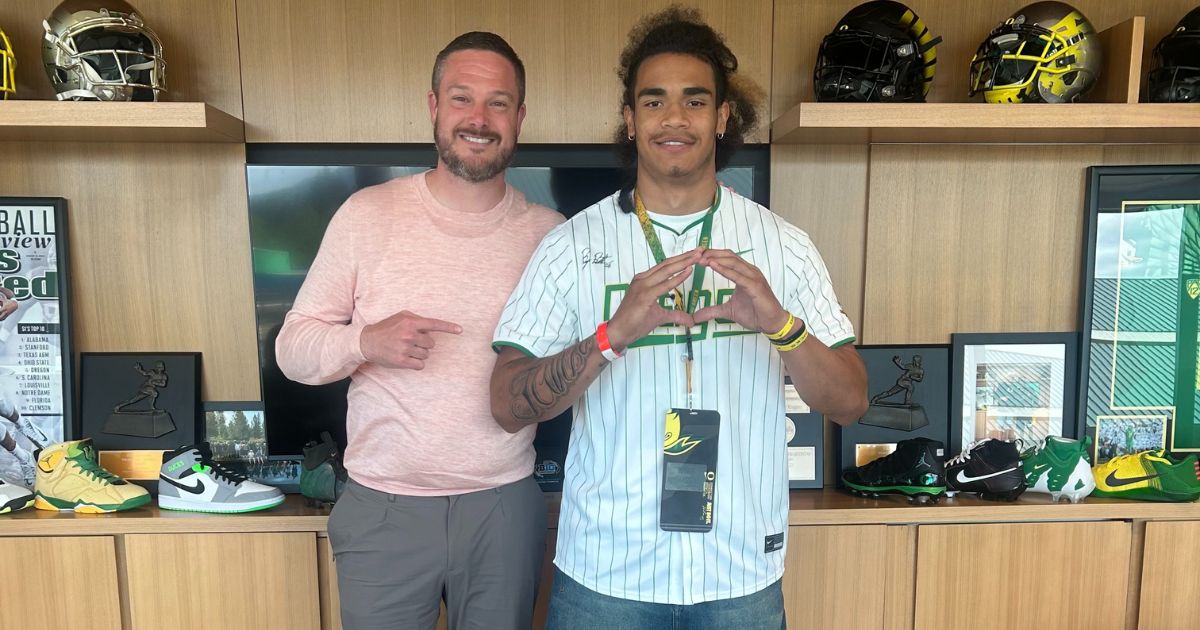 QUACKKKK: Oregon Lands Prized 2027 Four-Star EDGE Prince Tavizon