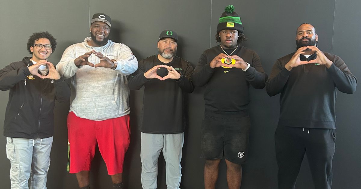 Ducks Setting the Pace for Nation's No. 2 DL Jalen Brewster: 'Oregon is for sure my number one'