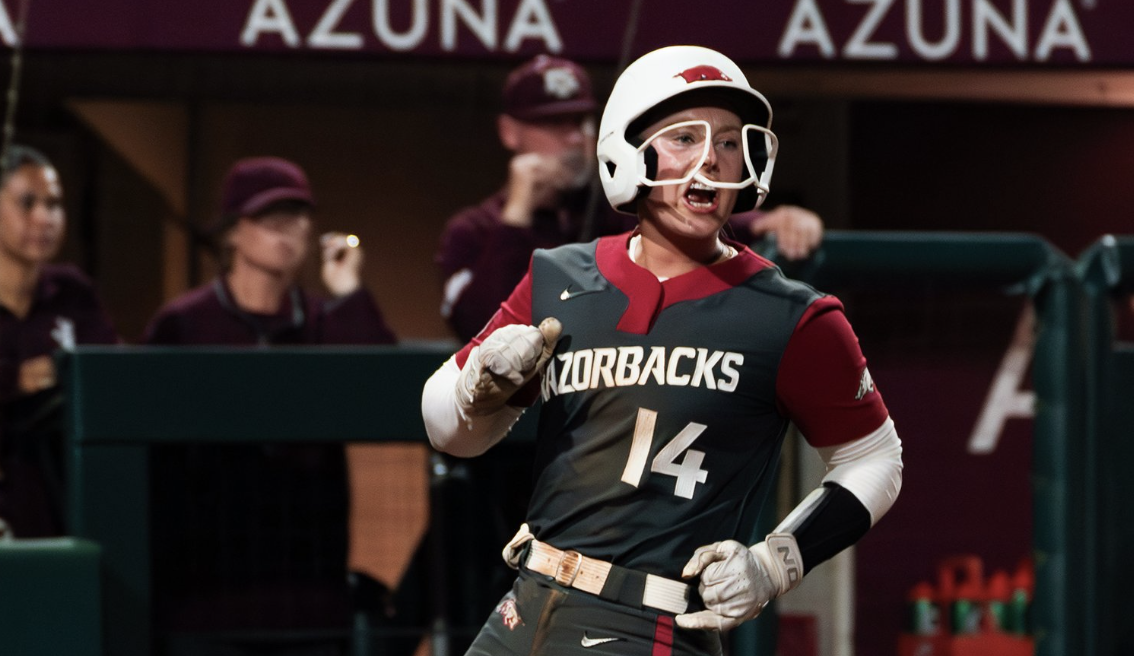 No. 6 Arkansas strikes early, fends off No. 2 Texas A&M in 7–5 Win