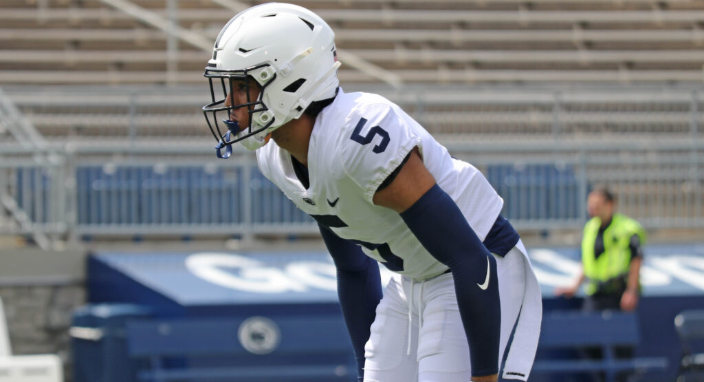 Cornerback Daryus Dixson