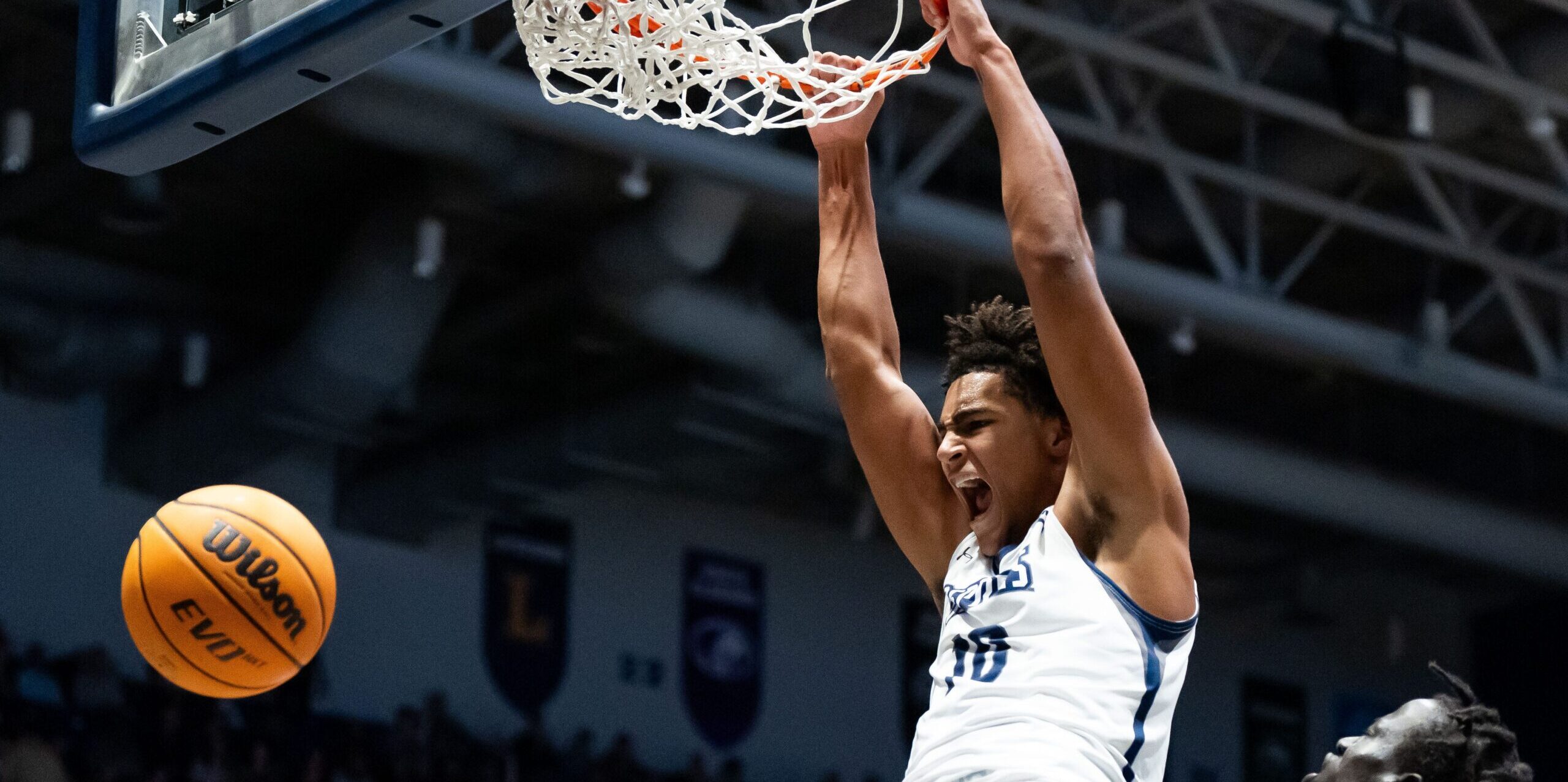 Josh Harris looks to provide Indiana with 'pop' at the 5 position