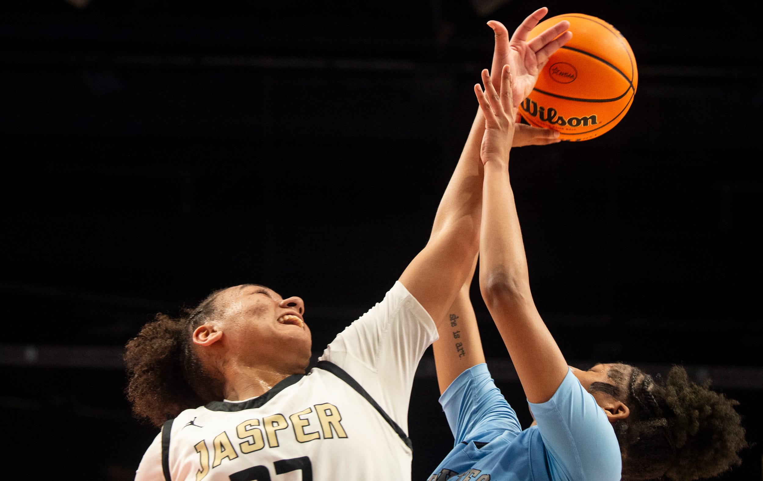 Top 2026 recruit Missy Odom narrows to nine finalists