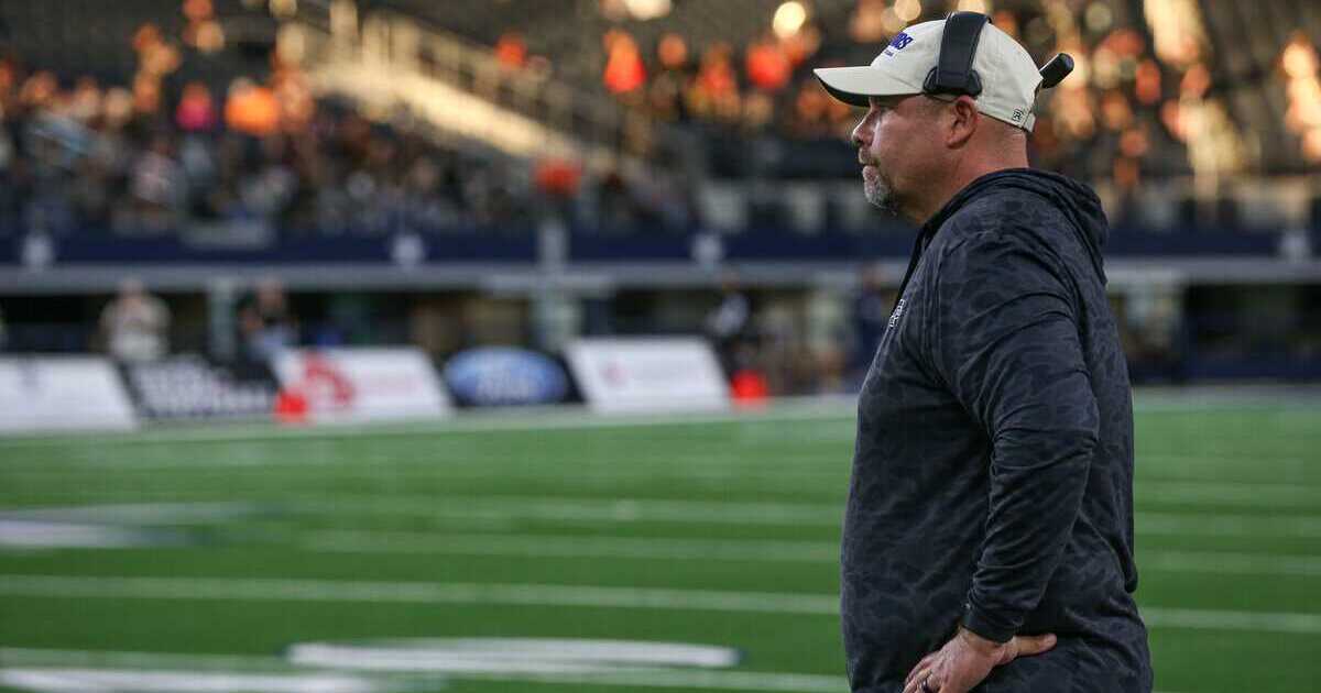 Five-time Texas high school football state champion coach resigns