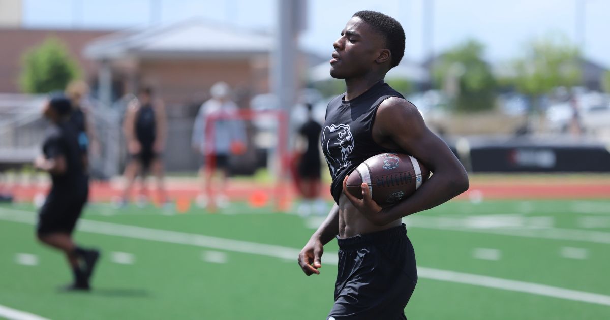 Top No. 2 ATH target Jalen Lott hits campus at Texas after winning medals at state