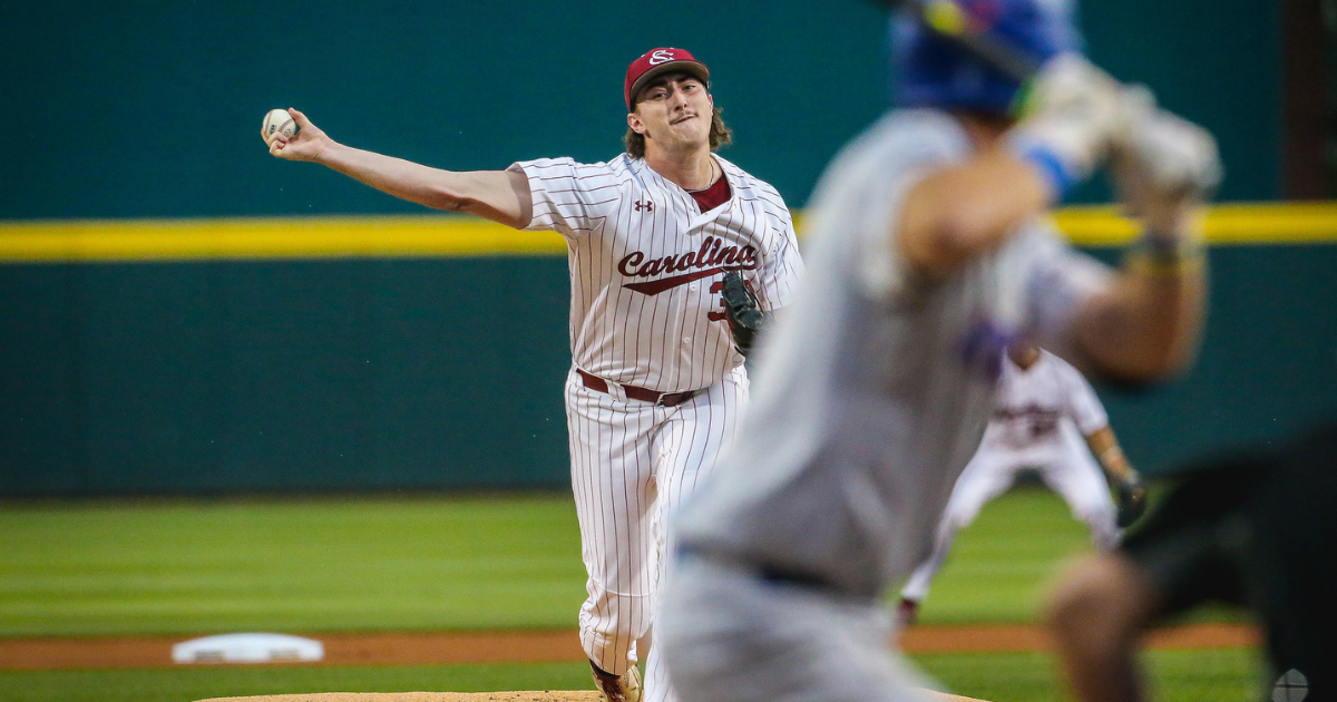 Florida outlasts South Carolina after 3-hour weather delay