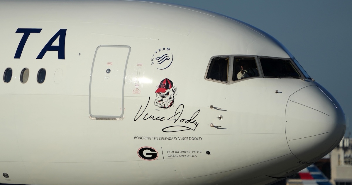 Delta Airlines to add extra flights for 2025 college football season for anticipated matchups