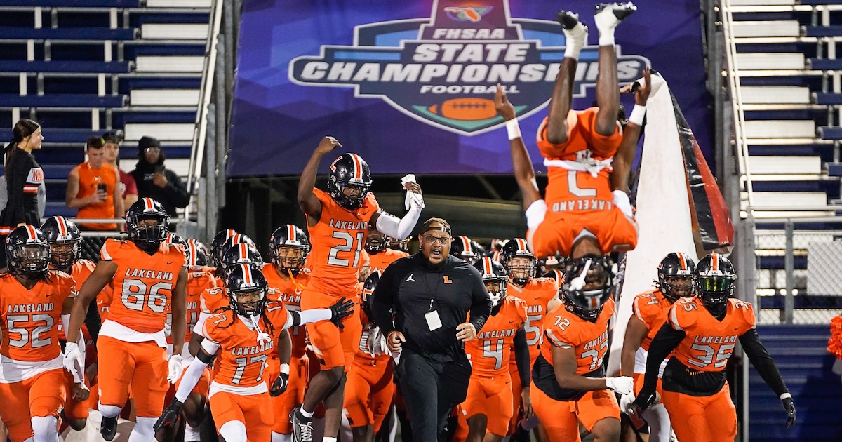 Florida assistant high school football coach accused of stealing $13K in team gear