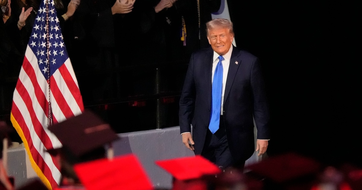 Report: President Donald Trump plans to create commission on college sports