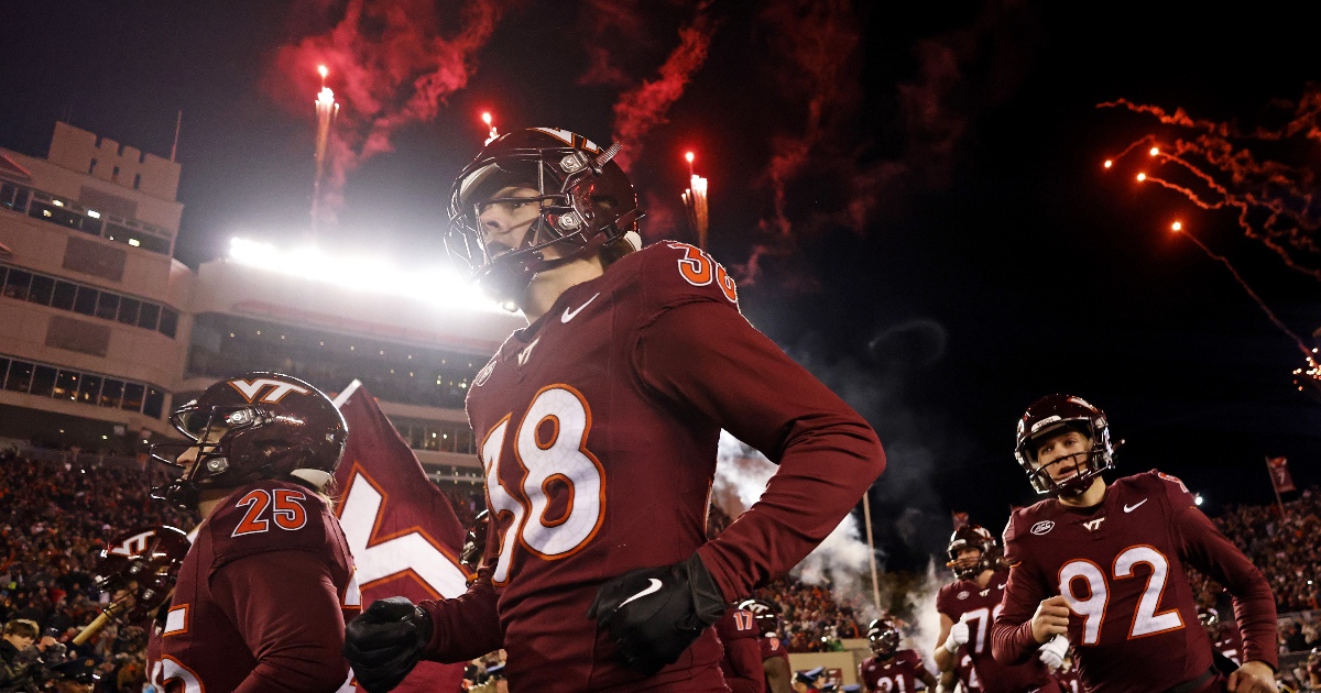 WATCH: Metallica plays 'Enter Sandman' live inside Lane Stadium