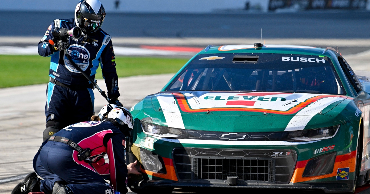 Kevin Harvick reacts to Kyle Busch's challenges in Next Gen car, brutal announcer jinx at Texas
