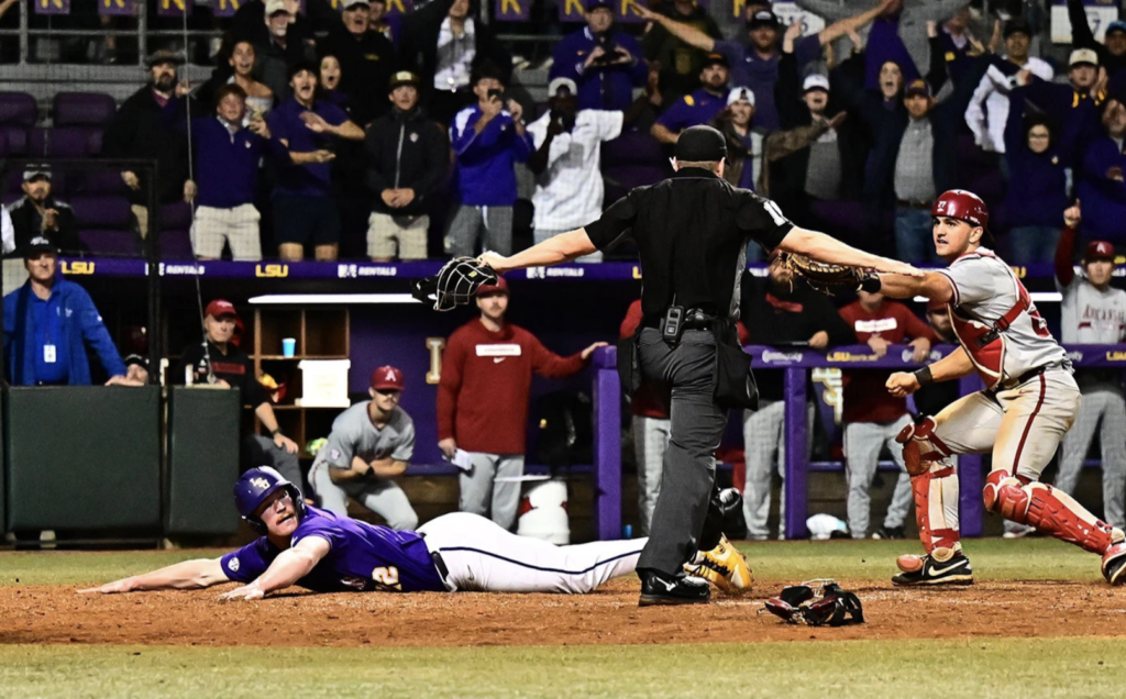 LSU knocks off No. 1 Arkansas with a walk-off win