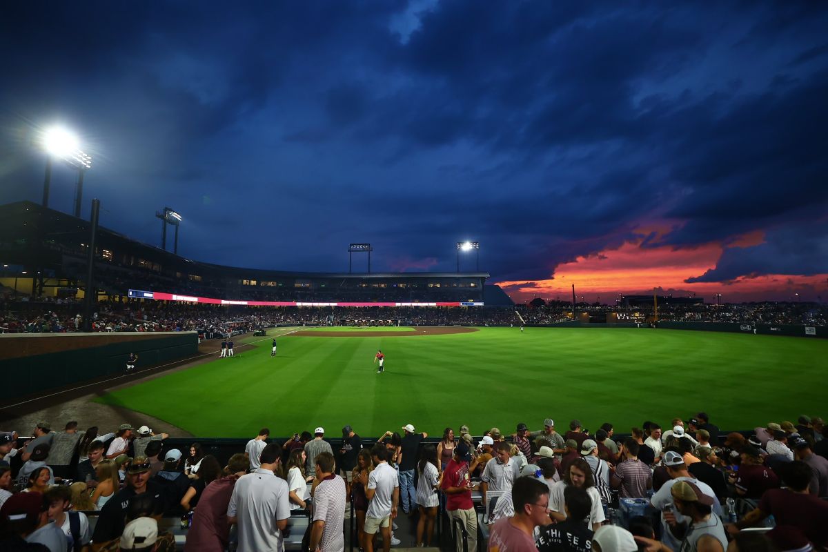 Diamond Dog reliever Luke Dotson to enter transfer portal