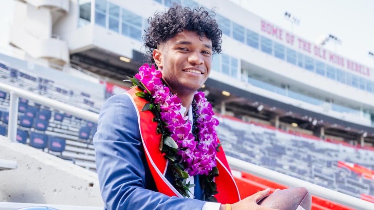 Class Act: Austin Simmons balances graduation with taking over for Jaxson Dart