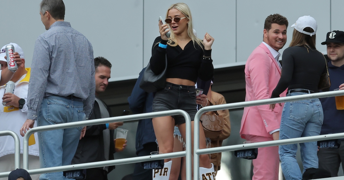 WATCH: Livvy Dunne watches fellow Sports Illustrated swimsuit models throw first pitch at Pirates vs. Mets