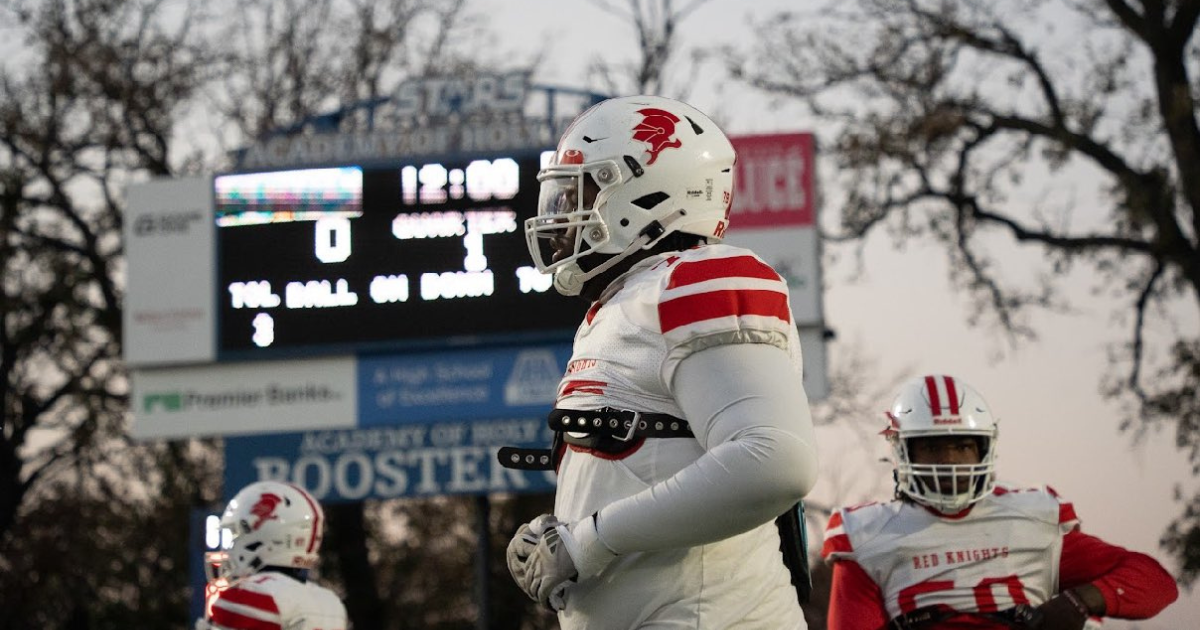 'It put a big smile on my face': Alabama offers 2027 OL