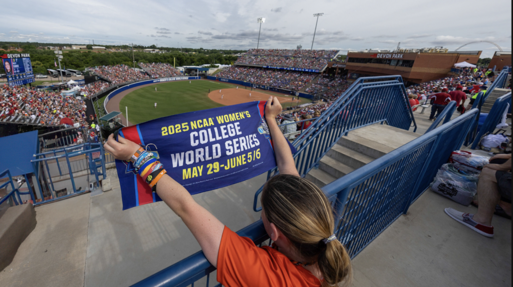 2025 NCAA Softball Tournament; scores & updates