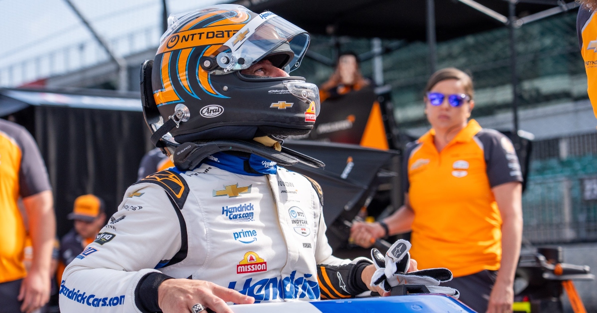 WATCH: Kyle Larson spins head-on into outside wall, wrecks during Indy 500 practice