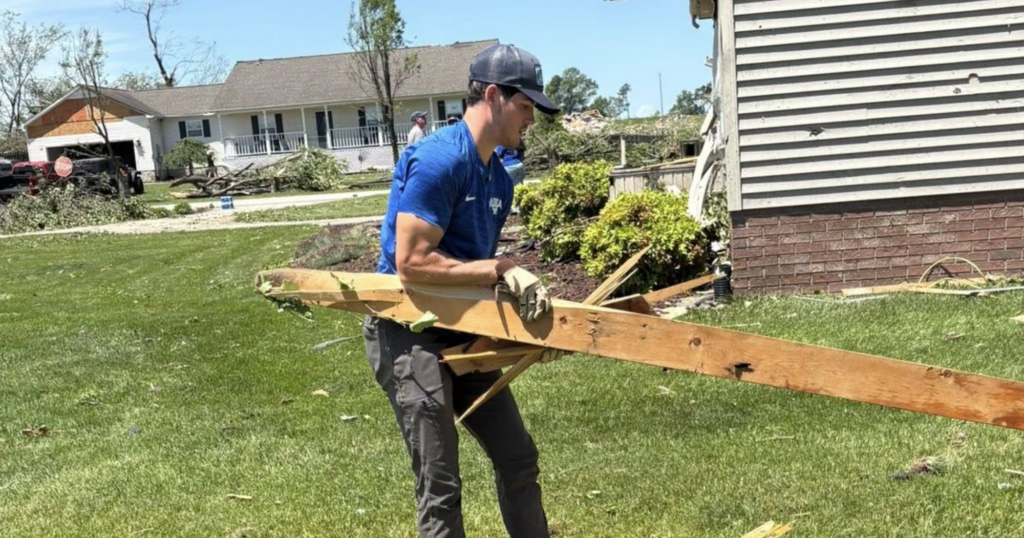Reed Sheppard joins clean-up effort following deadly tornadoes in Laurel County
