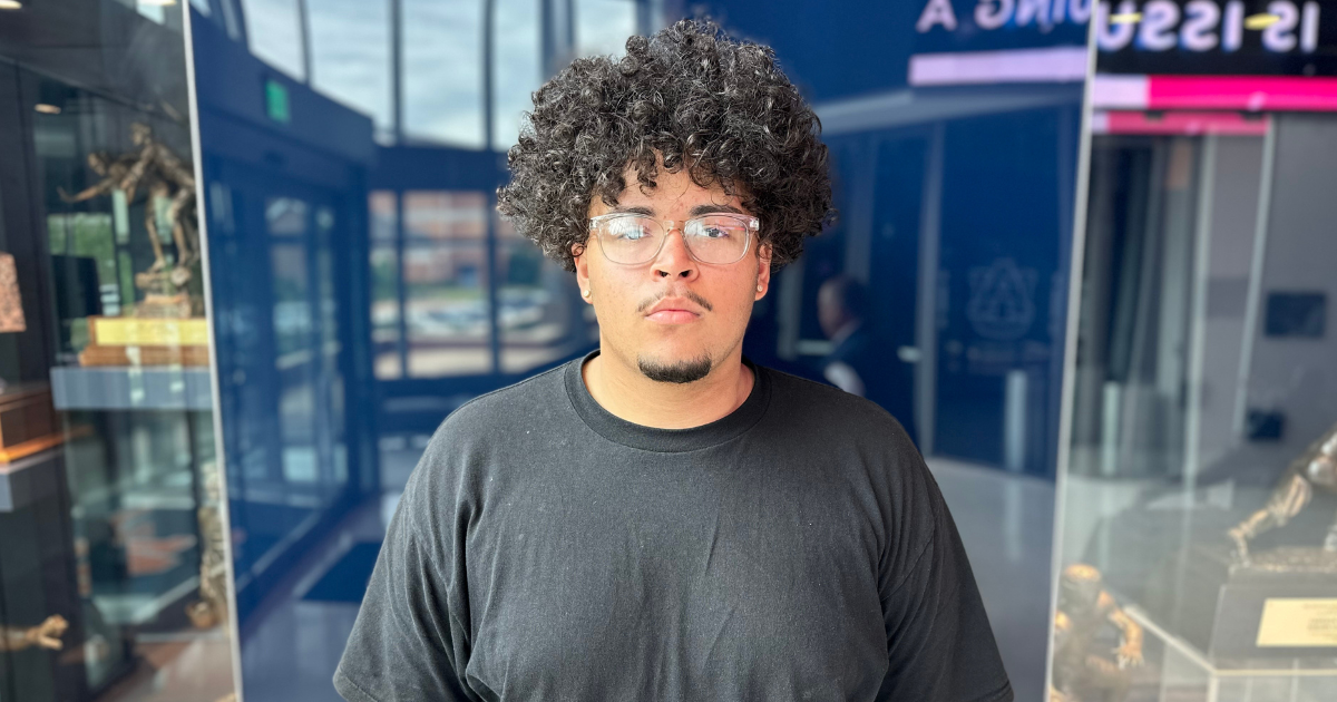 Las Vegas OL Dominic Harris officially visits Auburn: 'They're definitely going to be in my top 4'