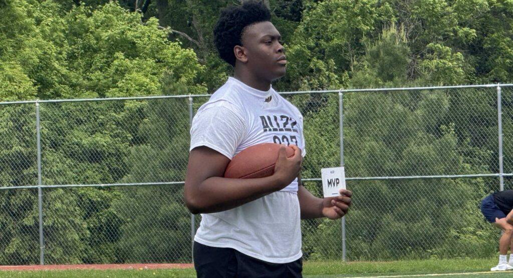 Penn State defensive tackle Isaac Chukwurah