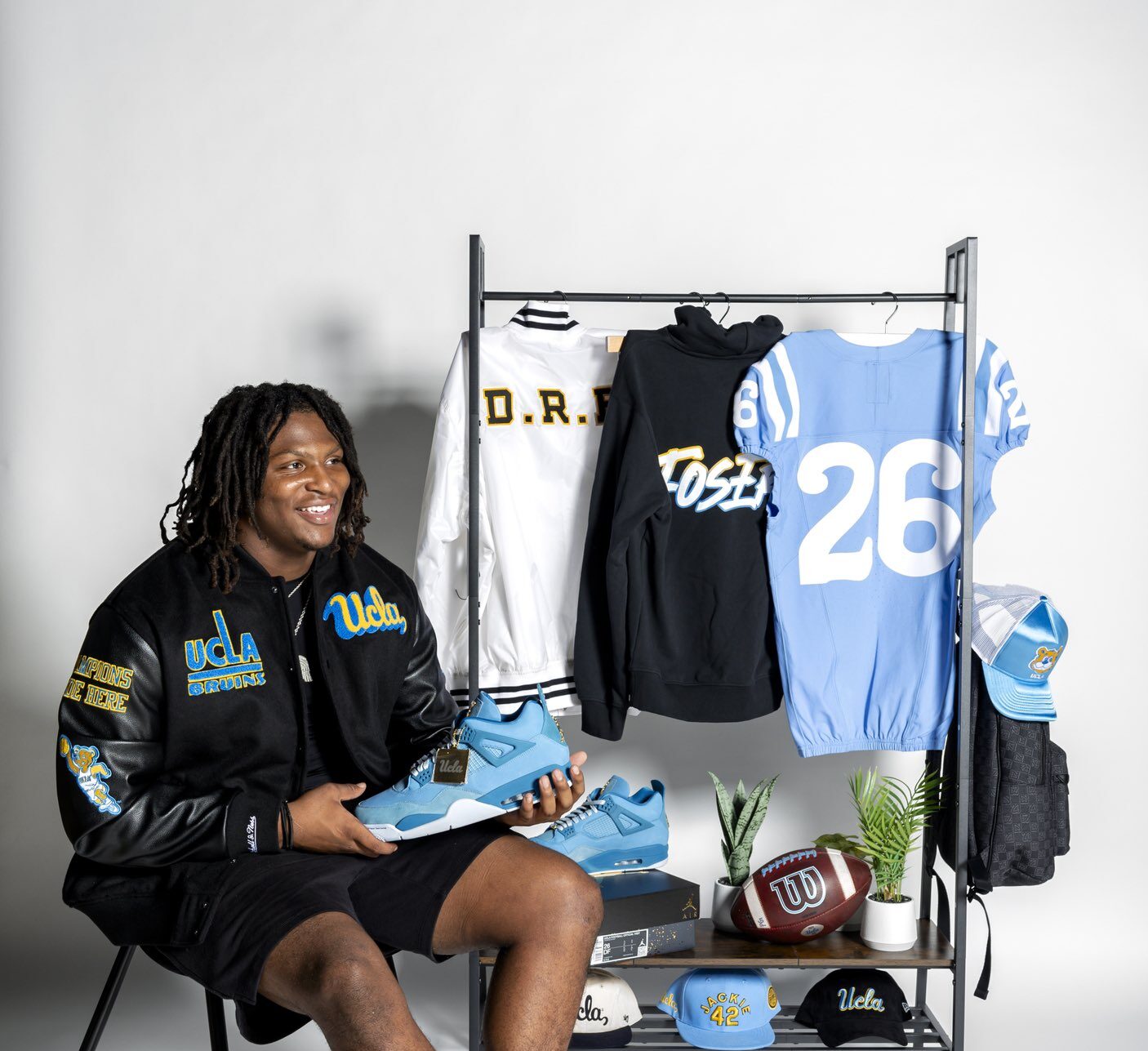 Stellar Peach State prospect takes official visit to UCLA
