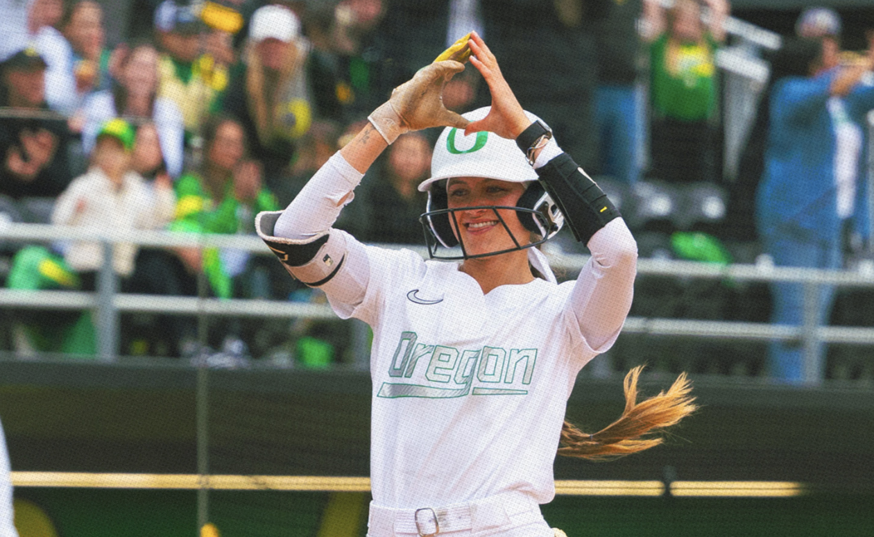 Oregon walks off Stanford, Ducks set to host Supers