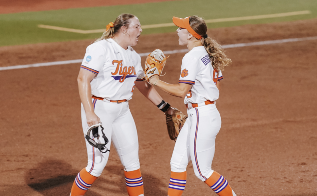 Tigers tame Texas in Austin Super Regional Opener