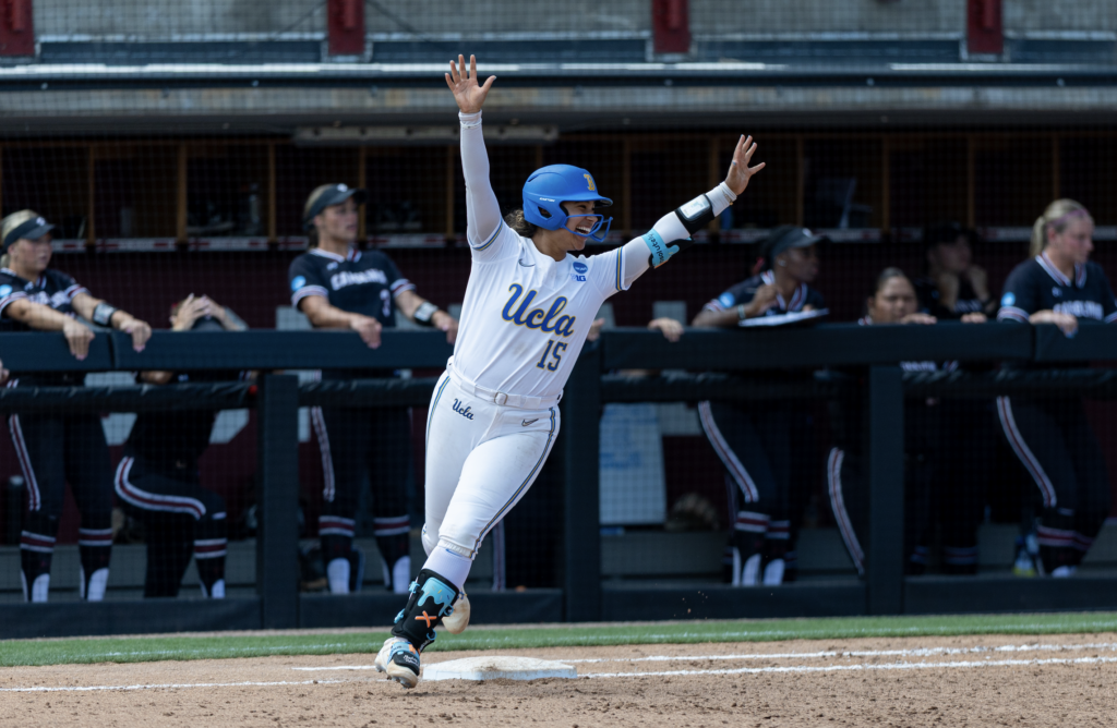 Woolery’s walk-off homer stuns South Carolina, sets up rubber match