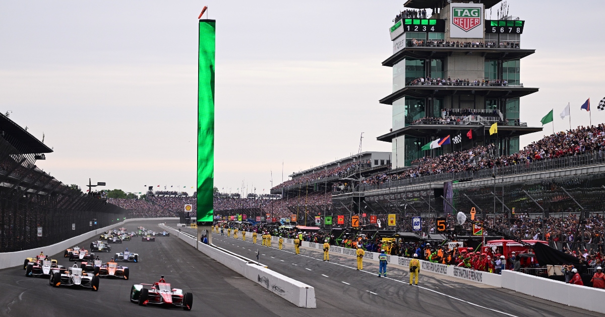 Indianapolis 500 under caution for rain, Kyle Larson running out of time to complete Double