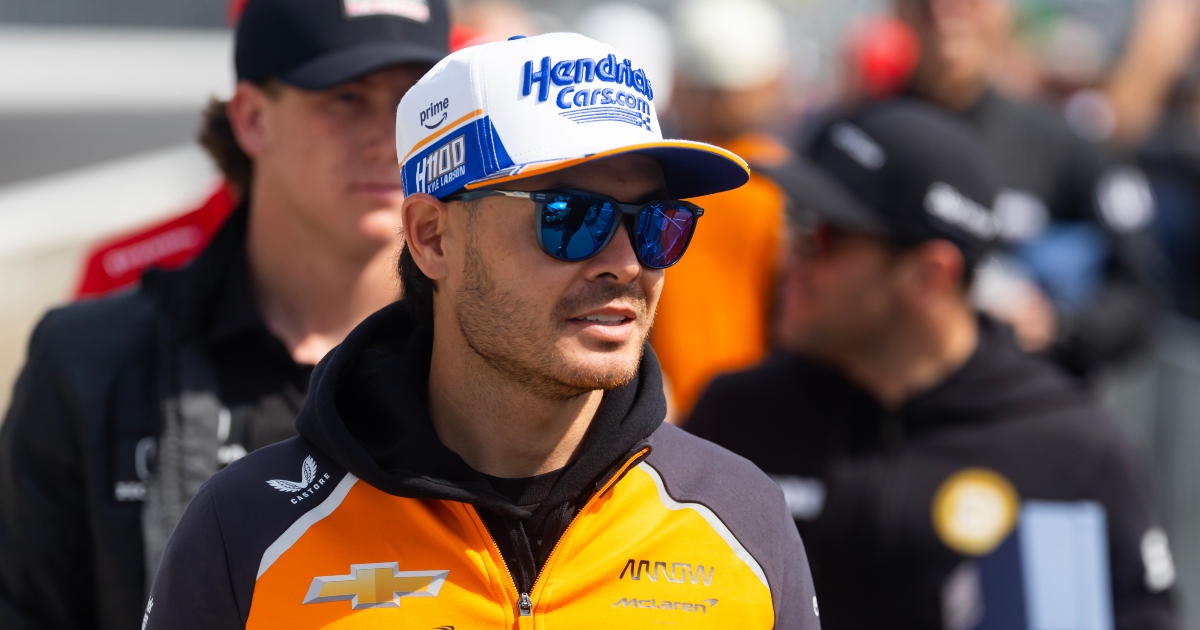 Kyle Larson addresses Scott McLaughlin 'thumbs-up' controversy: 'I was frustrated'