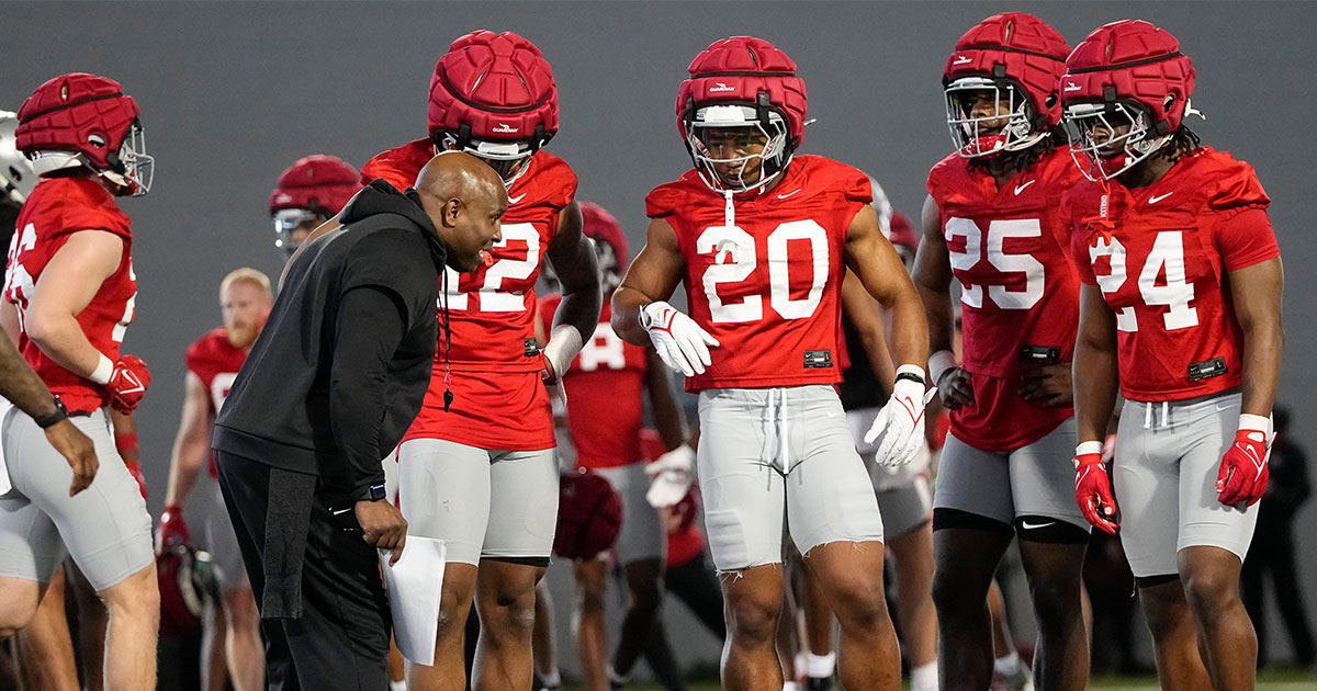 Will Buckeyes tailbacks split carries evenly this season?