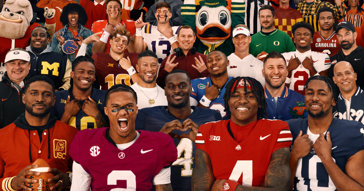LOOK: Penn State coach James Franklin, Nick Singleton, dot EA Sports College Football deluxe edition cover