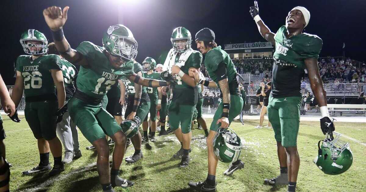 Florida high school football team receive their state championship rings